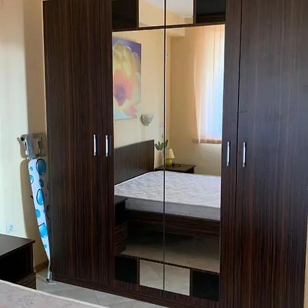 Διαμέρισμα Sunny Hills Private *