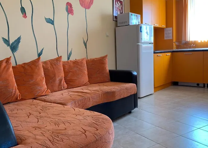 Sunny Hills Private *